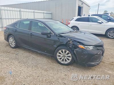 Czwarte zdjęcie samochodu z boku: 2019 TOYOTA CAMRY LE VIN:4T1B11HK1KU257631 - miniatura