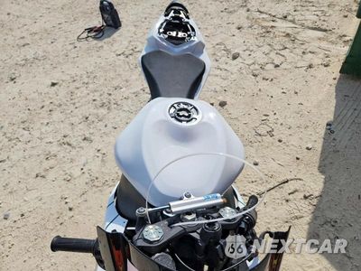 Piąte zdjęcie samochodu w środku: 2010 KAWASAKI ZX600 R VIN:JKAZX4R16AA021589 - miniatura