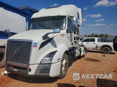 2023 VOLVO VNL TRUCK CAB AND CHASSIS 4V4NC9EH3PN331348 - główne zdjęcie licytacji z USA - miniatura