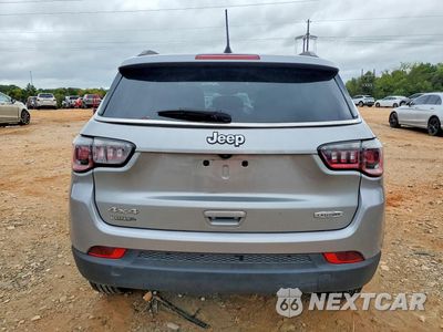 Zdjęcie 6 z 13 samochodu: 2019 JEEP COMPASS LATITUDE VIN:3C4NJDBB1KT599490 - miniatura