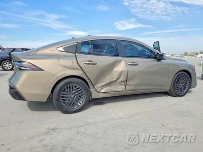 Trzecie zdjęcie samochodu z tyłu: 2026 NISSAN SENTRA SV VIN:3N1AB9CV4TY220944 - miniatura