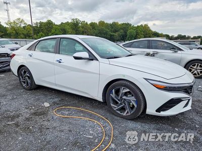 Czwarte zdjęcie samochodu z boku: 2025 HYUNDAI ELANTRA LIMITED VIN:KMHLN4DJ3SU173169 - miniatura