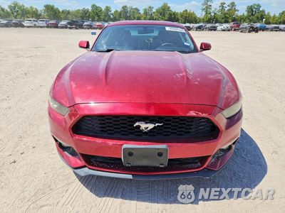 Piąte zdjęcie samochodu w środku: 2016 FORD MUSTANG VIN:1FA6P8TH6G5237309 - miniatura