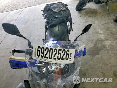 Piąte zdjęcie samochodu w środku: 2005 SUZUKI DL1000 VIN:JS1VT53AX52101146 - miniatura