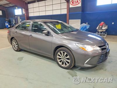 Czwarte zdjęcie samochodu z boku: 2016 TOYOTA CAMRY XLE VIN:4T1BF1FK7GU523052 - miniatura