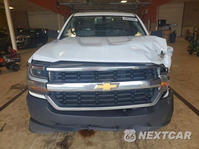Piąte zdjęcie samochodu w środku: 2018 CHEVROLET SILVERADO C1500 VIN:1GCNCNEH6JZ379463 - miniatura