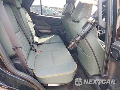 Zdjęcie 10 z 12 samochodu: 2025 TOYOTA 4RUNNER TRAILHUNTER HV VIN:JTEVB5BR5S5017015 - miniatura