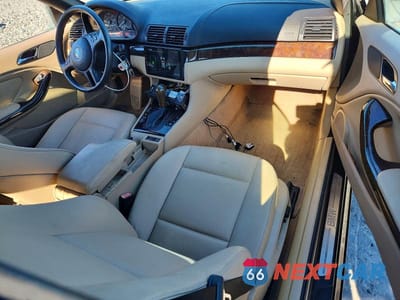 Zdjęcie 8 z 12 samochodu: 2005 BMW 325 CI VIN:WBABW33475PL39647 - miniatura