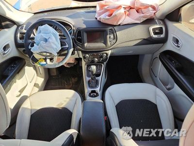 Zdjęcie 8 z 13 samochodu: 2017 JEEP COMPASS LATITUDE VIN:3C4NJDBB3HT651372 - miniatura