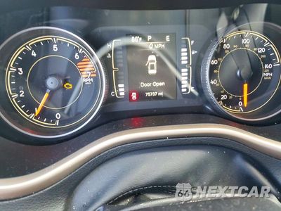 Zdjęcie 9 z 14 samochodu: 2018 JEEP CHEROKEE LATITUDE VIN:1C4PJLCB5JD544255 - miniatura