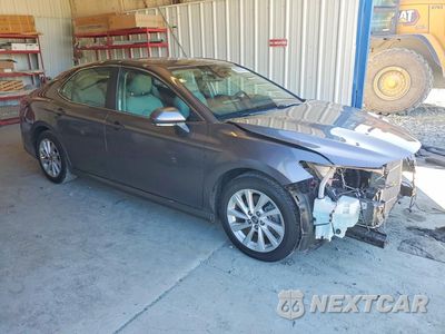 Czwarte zdjęcie samochodu z boku: 2021 TOYOTA CAMRY LE VIN:4T1R11AK5MU421166 - miniatura