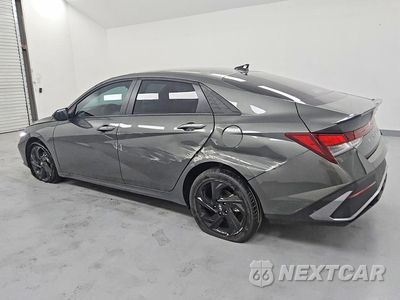 Drugie zdjęcie samochodu z przodu: 2026 HYUNDAI ELANTRA SEL SPORT VIN:KMHLM4DG4TU165073 - miniatura