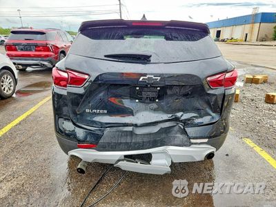 Zdjęcie 6 z 13 samochodu: 2021 CHEVROLET BLAZER 2LT VIN:3GNKBCR44MS572334 - miniatura