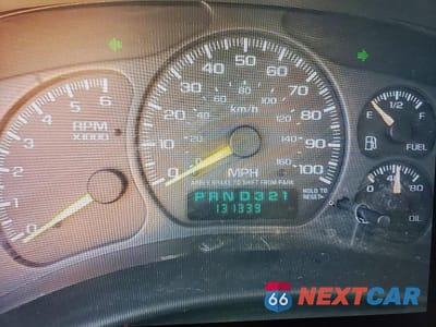 Zdjęcie 9 z 13 samochodu: 2001 CHEVROLET TAHOE C1500 VIN:1GNEC13T01J183704 - miniatura