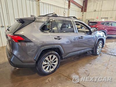 Trzecie zdjęcie samochodu z tyłu: 2024 TOYOTA RAV4 XLE PREMIUM VIN:2T3A1RFV1RC401477 - miniatura