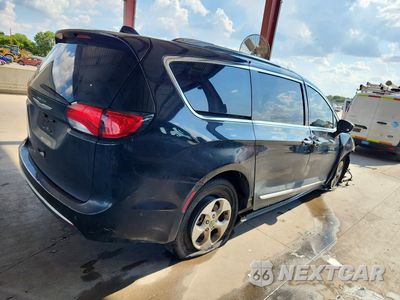 Trzecie zdjęcie samochodu z tyłu: 2017 CHRYSLER PACIFICA TOURING L PLUS VIN:2C4RC1EG8HR705656 - miniatura