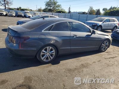 Trzecie zdjęcie samochodu z tyłu: 2011 MERCEDES-BENZ E 350 VIN:WDDKJ5GBXBF116371 - miniatura