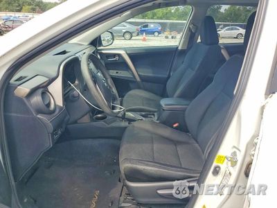 Zdjęcie 7 z 12 samochodu: 2015 TOYOTA RAV4 XLE VIN:2T3WFREV5FW179691 - miniatura