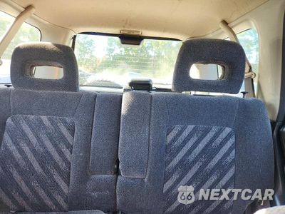Zdjęcie 10 z 13 samochodu: 2000 HONDA CR-V LX VIN:JHLRD1846YC055462 - miniatura