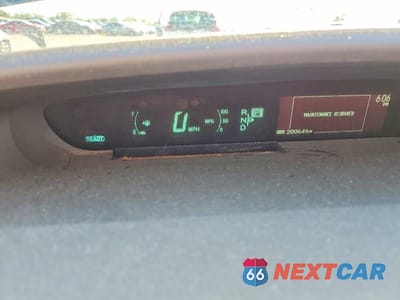 Zdjęcie 9 z 12 samochodu: 2012 TOYOTA PRIUS THREE VIN:JTDKN3DU9C1549204 - miniatura