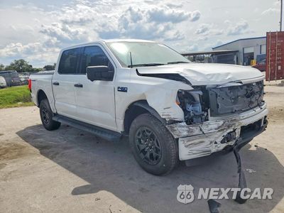 Czwarte zdjęcie samochodu z boku: 2025 FORD F150 LIGHTNING XLT VIN:1FTVW3LK5SWG05909 - miniatura