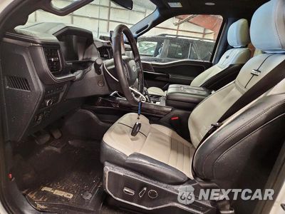 Zdjęcie 7 z 12 samochodu: 2023 FORD F150 LIGHTNING PRO VIN:1FT6W1EV8PWG02073 - miniatura