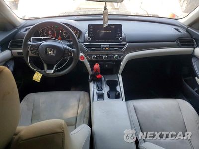 Zdjęcie 8 z 12 samochodu: 2018 HONDA ACCORD LX VIN:1HGCV1F18JA006646 - miniatura