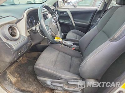 Zdjęcie 7 z 14 samochodu: 2016 TOYOTA RAV4 XLE VIN:2T3WFREV3GW263235 - miniatura