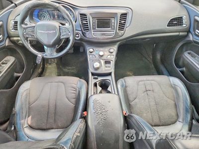 Zdjęcie 8 z 12 samochodu: 2015 CHRYSLER 200 S VIN:1C3CCCBG8FN758796 - miniatura