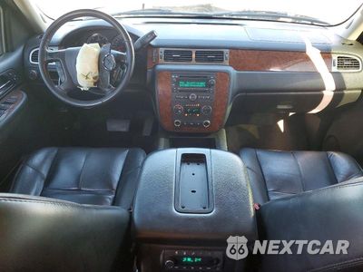 Zdjęcie 8 z 13 samochodu: 2007 CHEVROLET SUBURBAN C1500 VIN:1GNFC16J57R221453 - miniatura