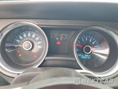 Zdjęcie 9 z 12 samochodu: 2014 FORD MUSTANG VIN:1ZVBP8AM6E5204605 - miniatura