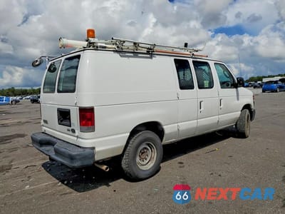 Trzecie zdjęcie samochodu z tyłu: 2010 FORD ECONOLINE E250 VAN VIN:1FTNE2EW1ADA88034 - miniatura