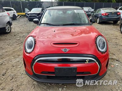 Piąte zdjęcie samochodu w środku: 2023 MINI COOPER SE VIN:WMW13DJ05P2S83783 - miniatura