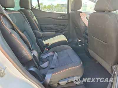 Zdjęcie 11 z 13 samochodu: 2020 GMC ACADIA AT4 VIN:1GKKNLLS0LZ110091 - miniatura
