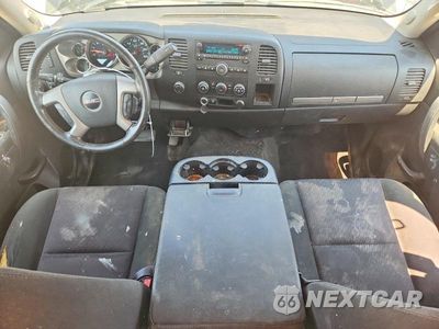 Zdjęcie 8 z 12 samochodu: 2011 GMC SIERRA K1500 SLE VIN:1GTR2VE38BZ436871 - miniatura