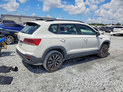 Trzecie zdjęcie samochodu z tyłu: 2024 VOLKSWAGEN TAOS S VIN:3VV5X7B28RM107236 - miniatura