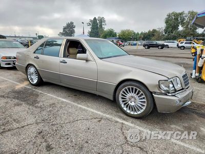 Czwarte zdjęcie samochodu z boku: 1994 MERCEDES-BENZ S 500 VIN:WDBGA51E7RA161423 - miniatura