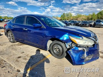 Czwarte zdjęcie samochodu z boku: 2016 NISSAN ALTIMA 2.5 SR VIN:1N4AL3APXGC226490 - miniatura