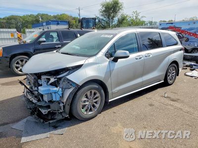 2021 TOYOTA SIENNA XLE 5TDYSKFCXMS014615 - główne zdjęcie licytacji z USA - miniatura