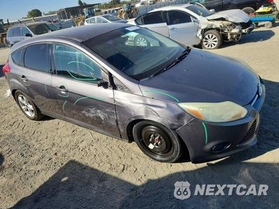 Czwarte zdjęcie samochodu z boku: 2014 FORD FOCUS SE VIN:1FADP3K2XEL407817 - miniatura