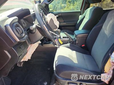 Zdjęcie 7 z 13 samochodu: 2022 TOYOTA TACOMA TRD SPORT VIN:3TMCZ5AN0NM512825 - miniatura