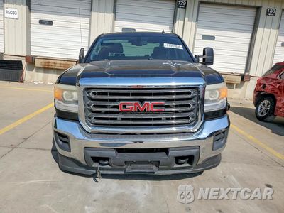 Piąte zdjęcie samochodu w środku: 2015 GMC SIERRA K2500 SLE VIN:1GT12YE89FF156507 - miniatura