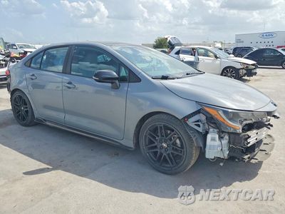 Czwarte zdjęcie samochodu z boku: 2022 TOYOTA COROLLA SE APEX VIN:5YFS4MCE8NP116961 - miniatura
