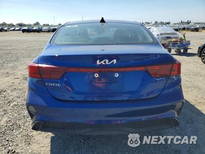 Zdjęcie 6 z 12 samochodu: 2022 KIA FORTE LXS VIN:3KPF24AD1NE435220 - miniatura