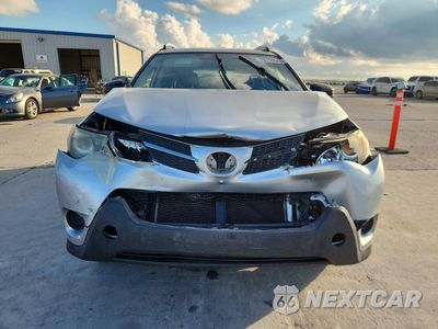 Piąte zdjęcie samochodu w środku: 2014 TOYOTA RAV4 LE VIN:JTMZFREV2EJ014689 - miniatura