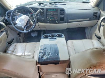Zdjęcie 8 z 12 samochodu: 2011 CHEVROLET SILVERADO K1500 LT VIN:3GCPKSE39BG322822 - miniatura