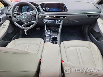 Zdjęcie 8 z 12 samochodu: 2023 HYUNDAI SONATA HYBRID LIMITED VIN:KMHL54JJ5PA081882 - miniatura