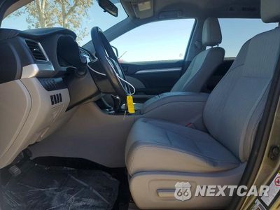 Zdjęcie 7 z 14 samochodu: 2015 TOYOTA HIGHLANDER LE PLUS VIN:5TDZKRFH4FS070061 - miniatura