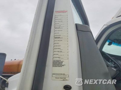 Zdjęcie 11 z 13 samochodu: 2020 KENWORTH T680 SEMI TRUCK VIN:1XKYA48X2LJ393429 - miniatura