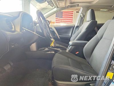 Zdjęcie 7 z 12 samochodu: 2018 TOYOTA RAV4 XLE VIN:JTMRFREV0JJ178016 - miniatura